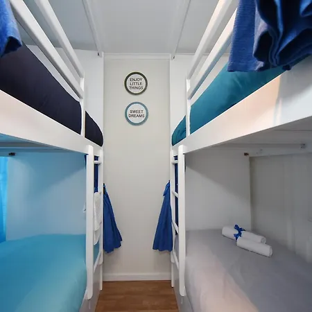 Hostal Train *