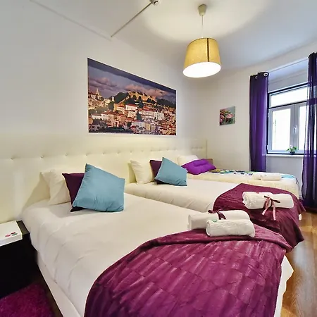 Train Hostel Lisbon